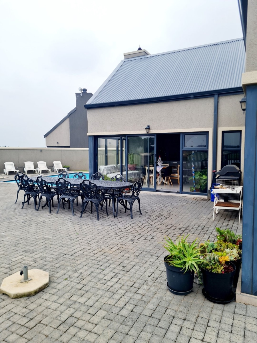 4 Bedroom Property for Sale in Heron Banks Golf Estate Free State